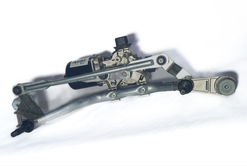 Moteur d'essuie-glaces  Renault Clio 4