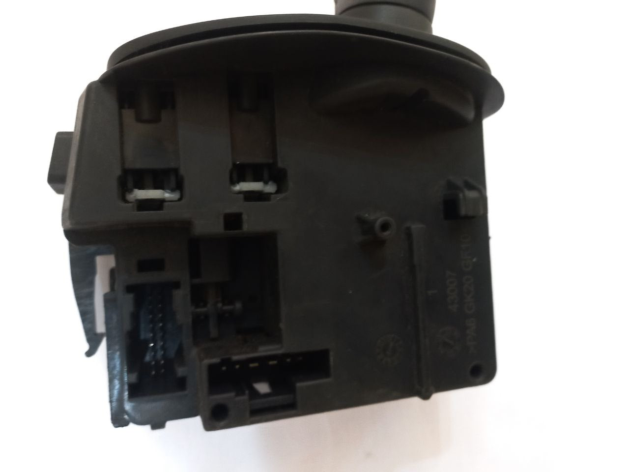 Interrupteur 88102001078 RENAULT CLIO 3 PHASE 1 2006 1.5DCI 70CV 3P NOIR CLIGNOTANTS